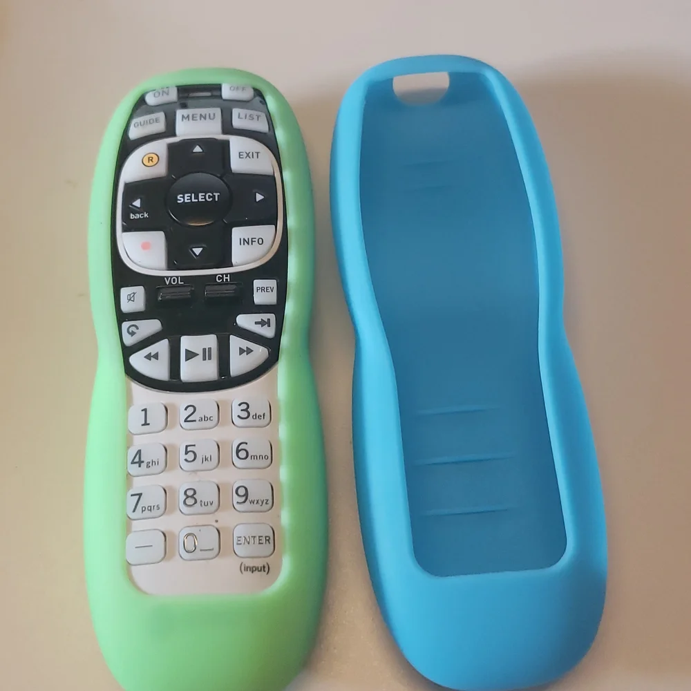 Direct tv remote. R33010xA00-00006 - Picture 1 of 4